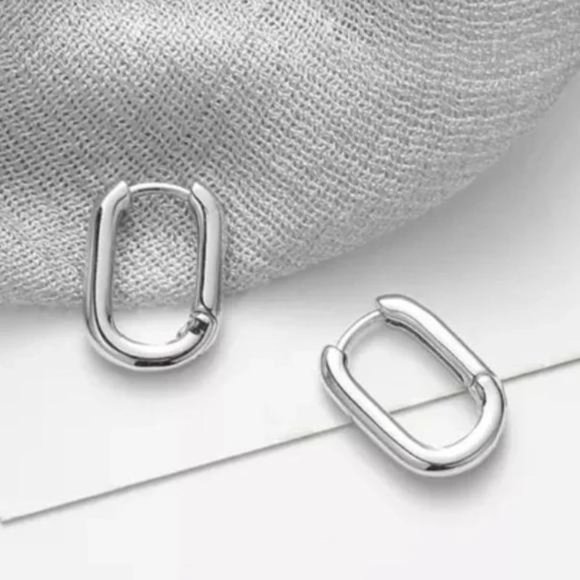 Jewelry - OVAL HOOPS 925 STERLING SILVER EARRINGS